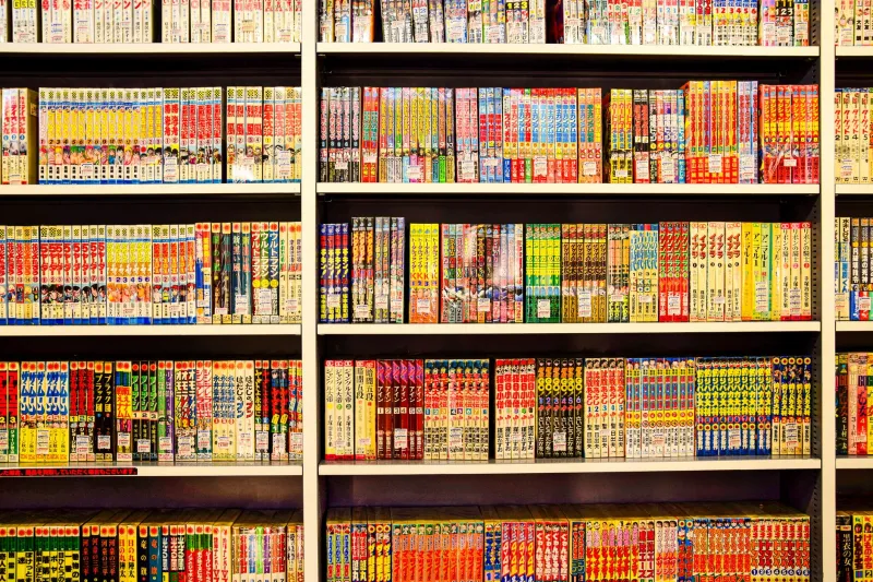 Cuando las viñetas construyen mundos: manga, identidad colectiva y el espejo de la comunidad